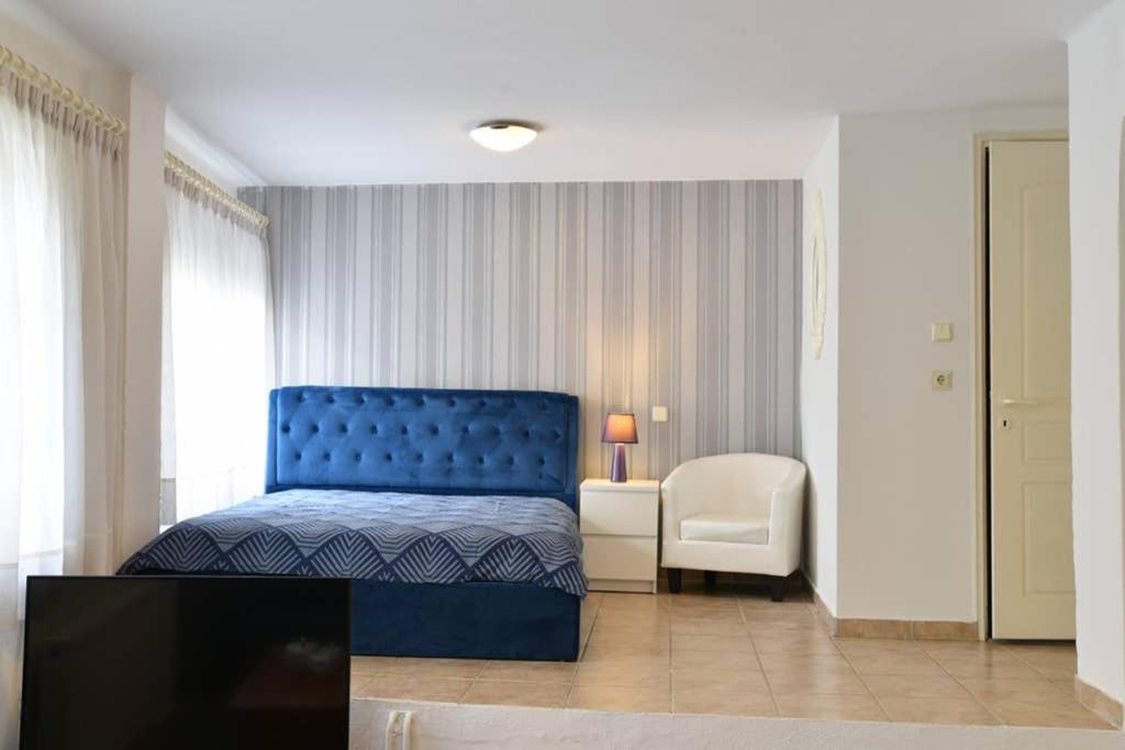 A Modern Bright Studio In The Center Of קסטוריה מראה חיצוני תמונה